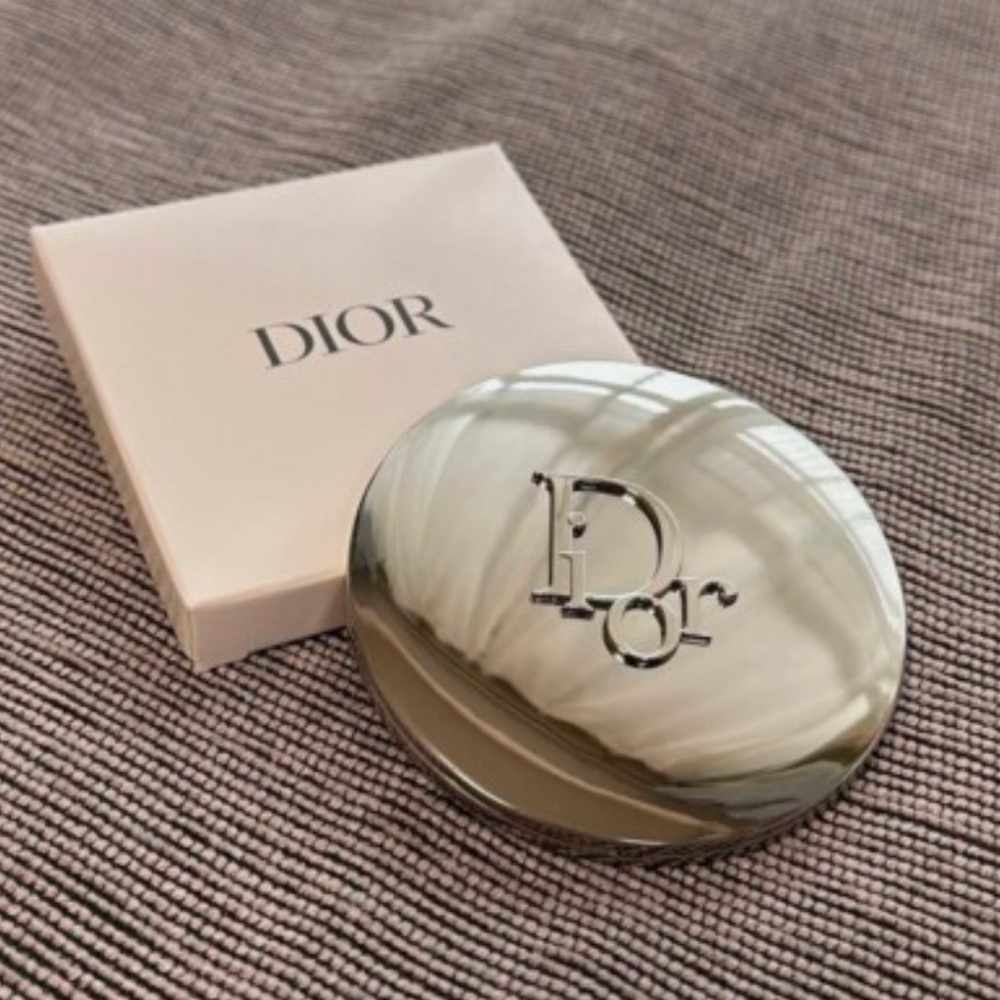 Dior Beauty Silver Double Sided Compact Pocket Mirror Silver New Authentic - Picture 8 of 17